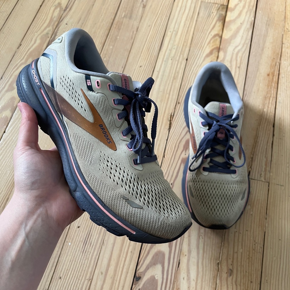 Brooks Ghost 15 Running Shoes Womens 9.5 Oyster Pink Copper 1203801B492